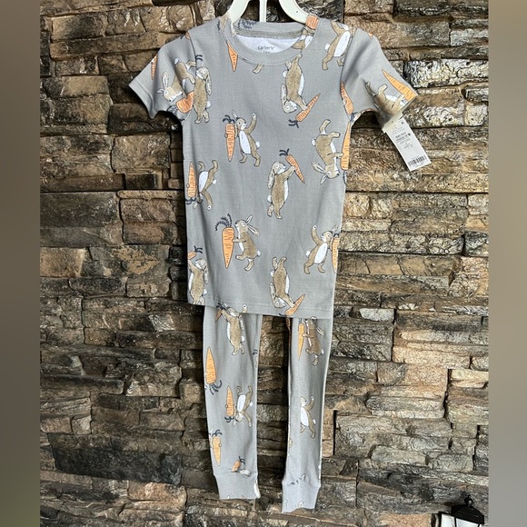 Carter's Gray Pajama Sets with Giraffe Pattern - Picture 6 of 7